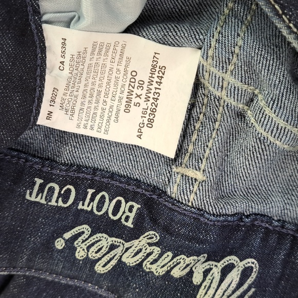Wrangler Bootcut Faded Blue Jeans Size 5/6 x 30 - Picture 15 of 16